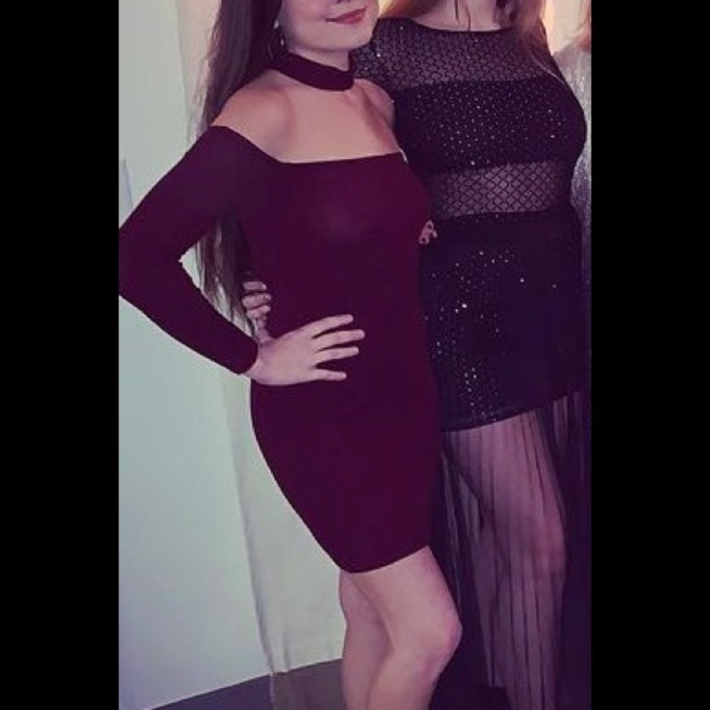 Pretty maroon choker dress